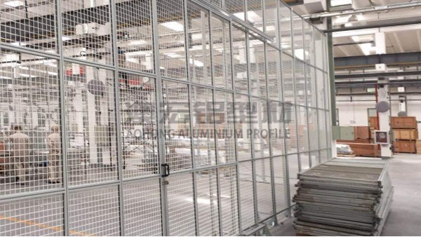 工業(yè)鋁型材的進(jìn)階思考：從“輕量化”到“功能集成化”的悄然轉(zhuǎn)變