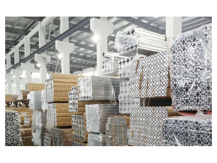 工業(yè)鋁型材生產廠家哪家好？【澳宏鋁業(yè)】