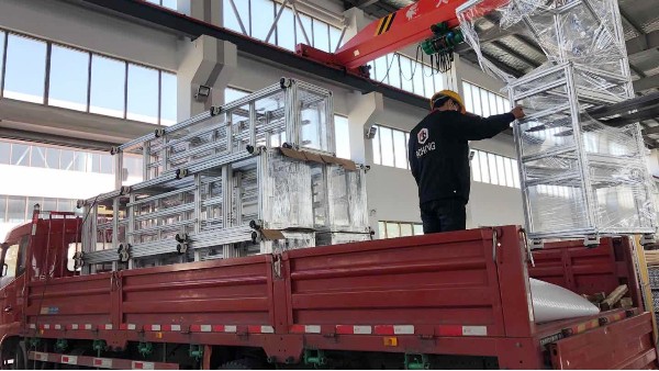 定制鋁型材完美發貨，精準滿足您的每一個需求！